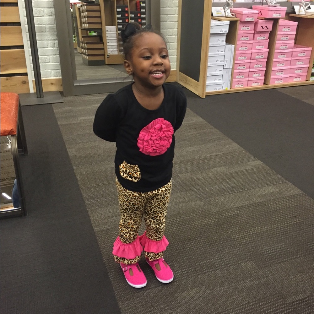 Leopard Print & Fuchsia Matching Set - Picture 2 of 3